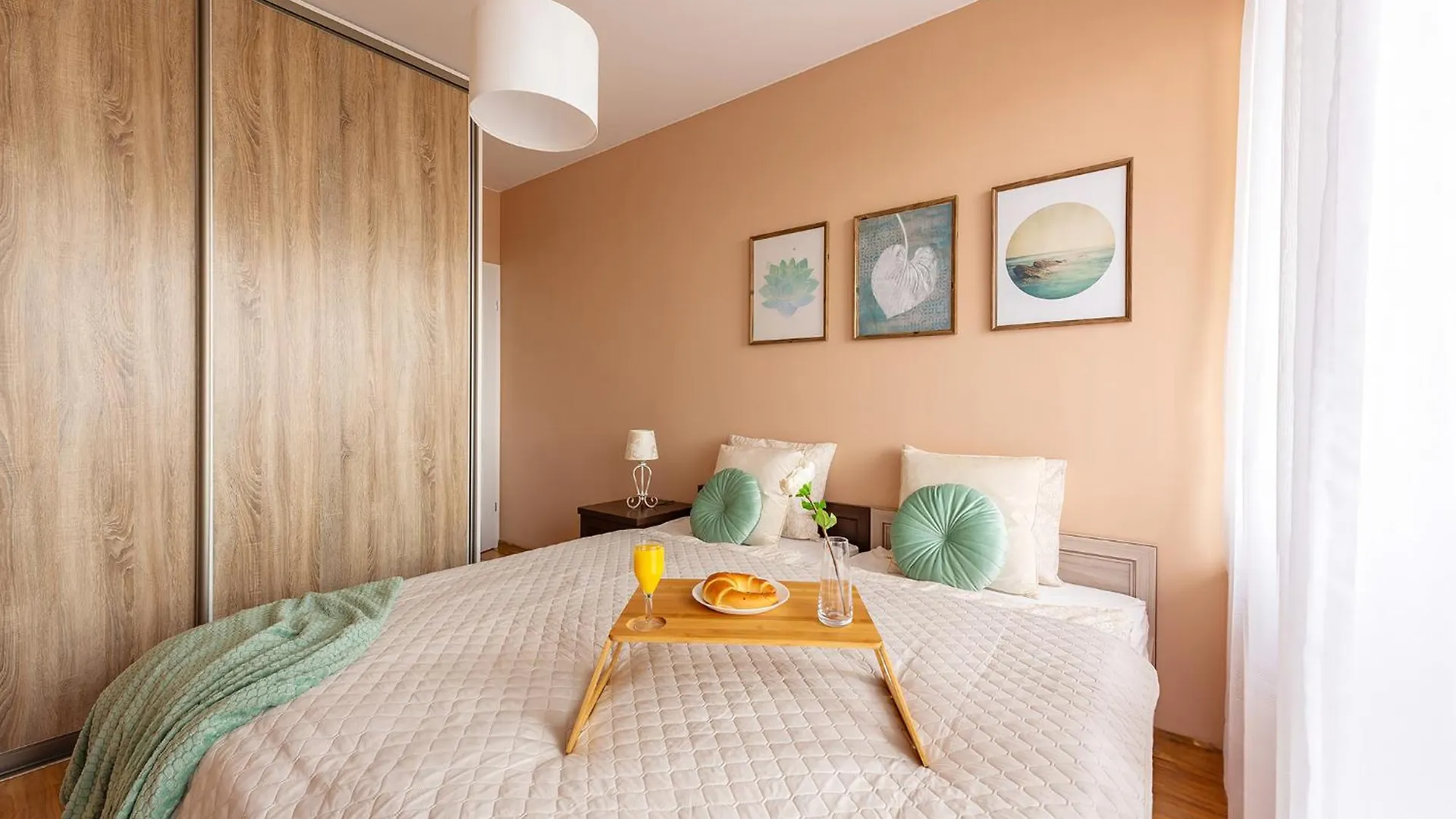 شقة ~Comfortify~ Kingsize Bed, A/C, Wifi, Skylineview وارسو